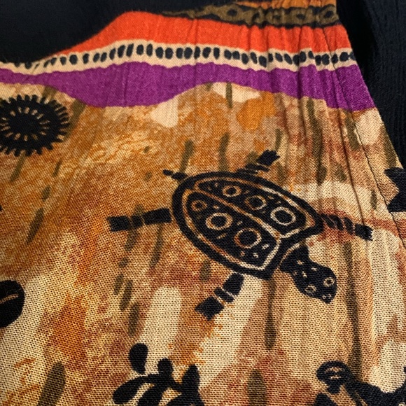 Essay by Sharon Anthony Blouse - Picture 9 of 9